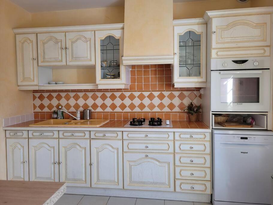 Maison Au Calme A 2 Pas Du Port Канкаль Екстер'єр фото